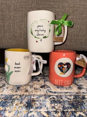 NWT Rae Dunn ceramic coffee tea mug cup best mom/gigi you’re my lucky charm